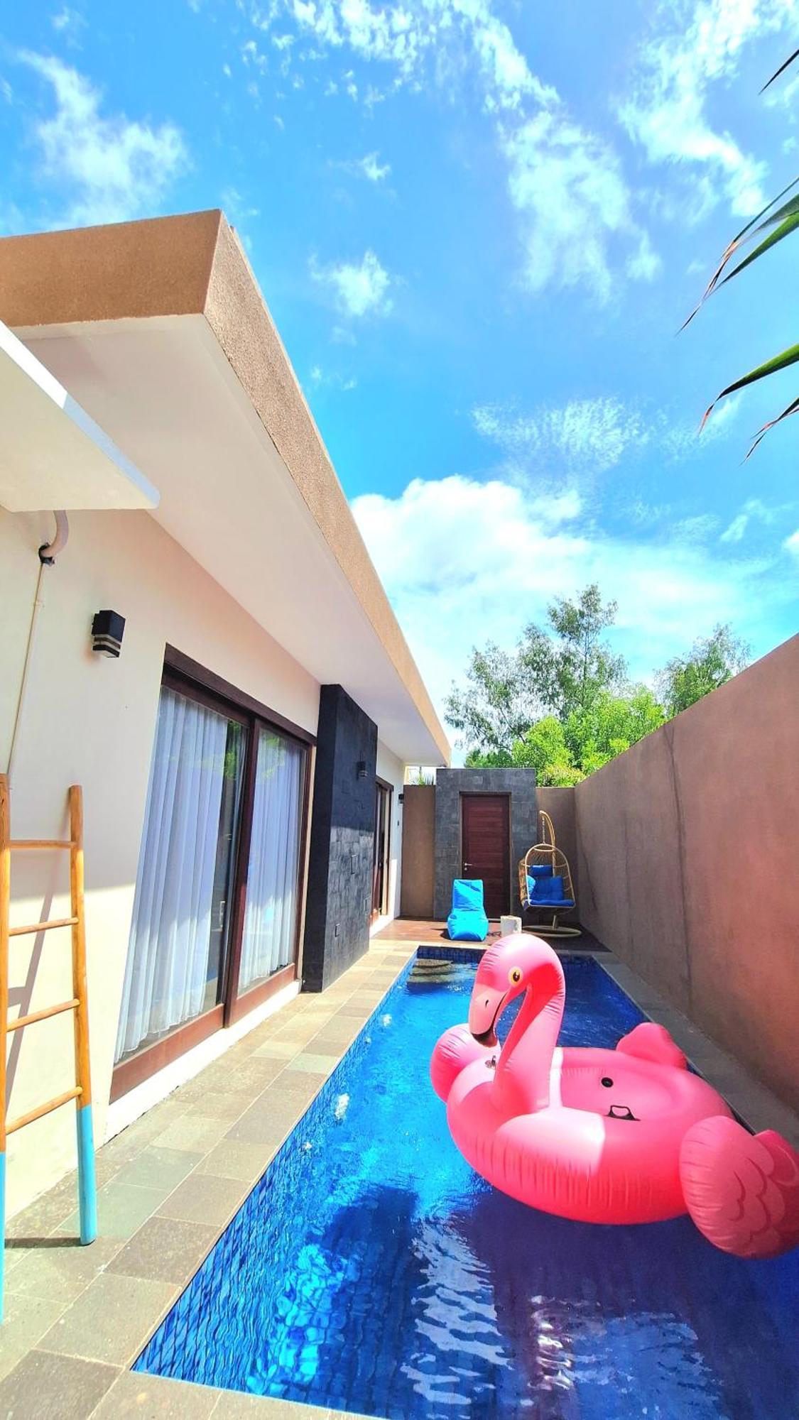 Taj Maza Sunset Villas Τζίλι Τραγουανγκάν Εξωτερικό φωτογραφία