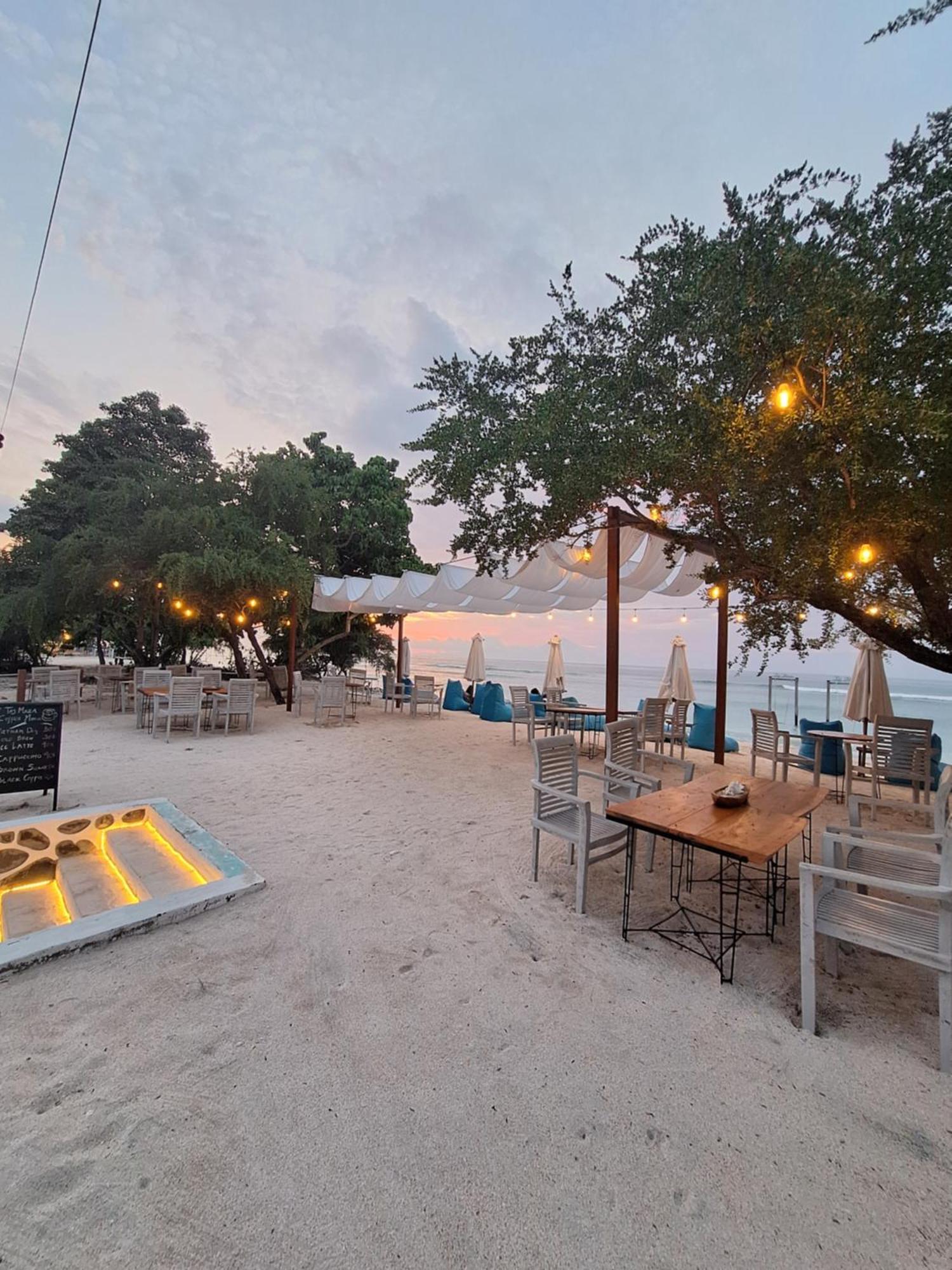 Taj Maza Sunset Villas Τζίλι Τραγουανγκάν Εξωτερικό φωτογραφία